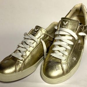 Veja for Madewell Gold Sneakers, size 8.